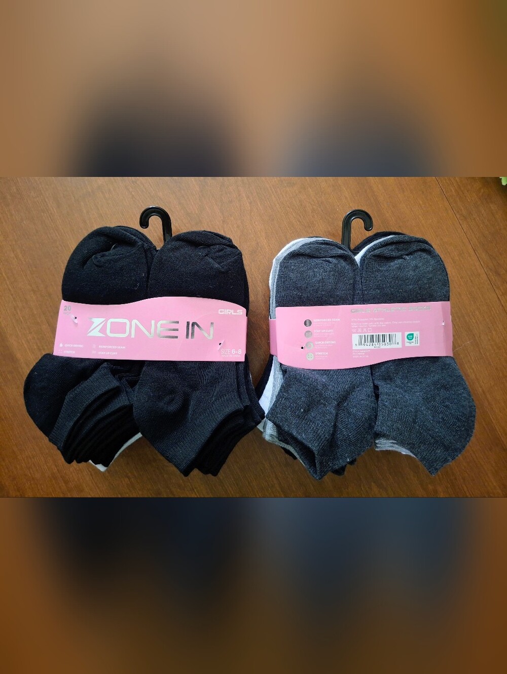 🧦BUY 1 GET 1 FREE!  2 NEW SETS OF GIRLS/LADIES "ZONE IN" ATHLETIC SOCKS